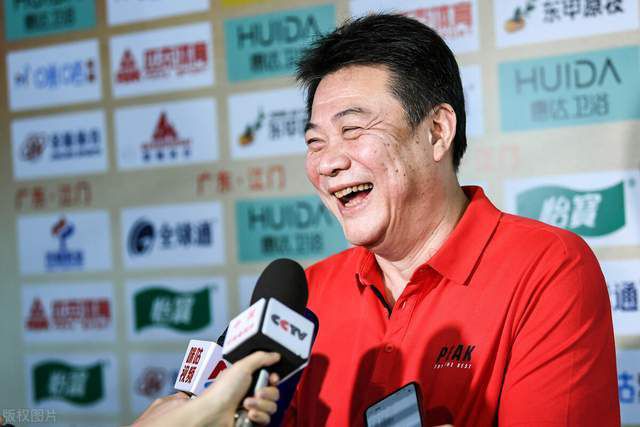 与鬼神一起跳舞